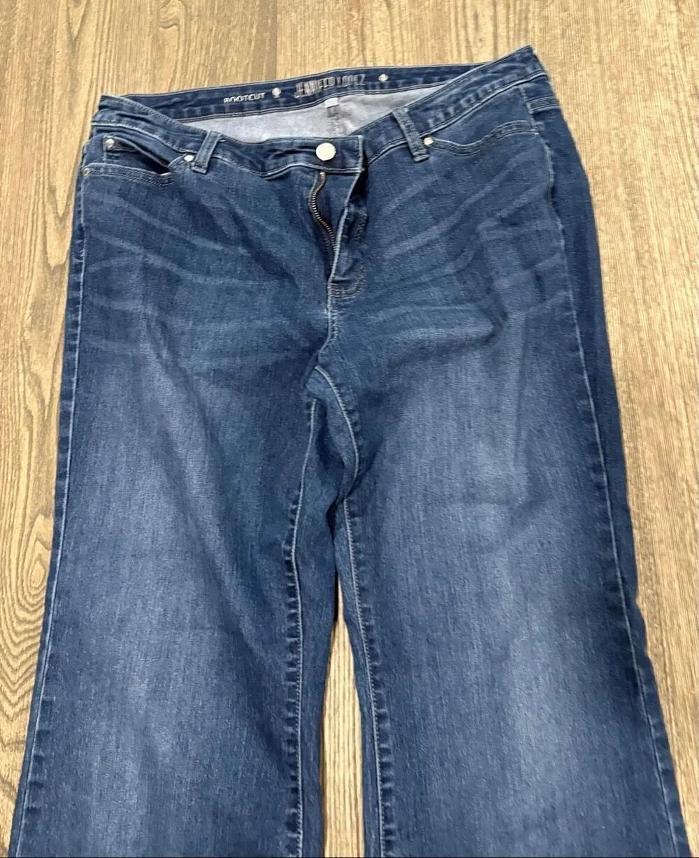 Jennifer Lopez Women's Whisker Faded Cotton Blend Bootcut Jeans Blue Size 16W